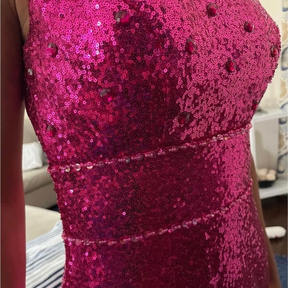 Hot Pink prom / formal dress - Picture 3 of 4